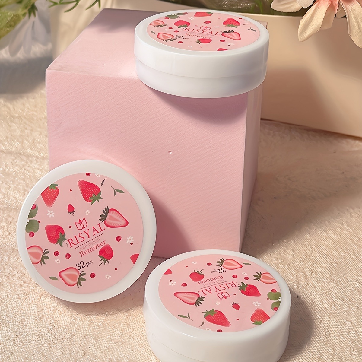 Nail Art Strawberry - 32 шт./кор. подушечки для снятия лака