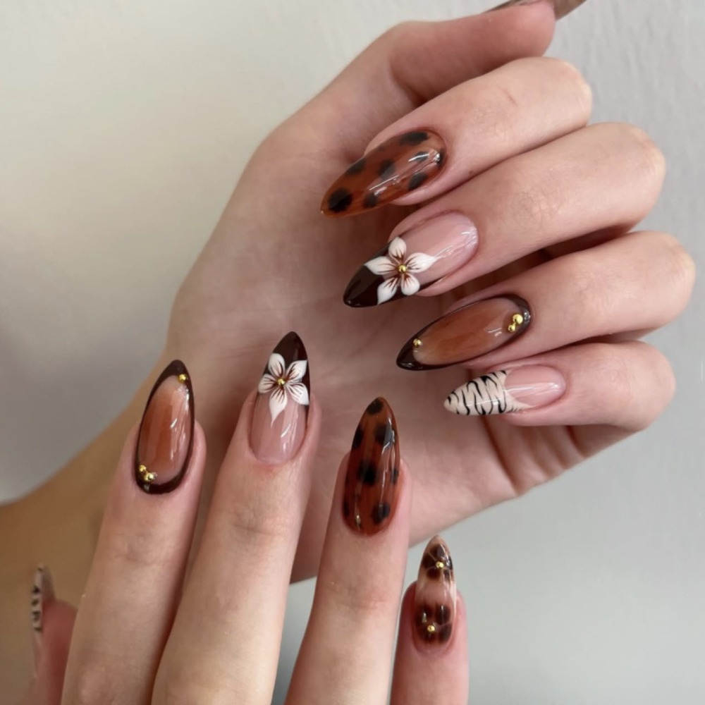 Nail Art Design - 24 шт. коричневых накладных ногтей с