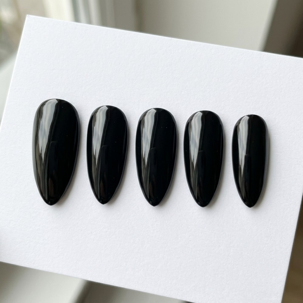 Средние глянцевые черные накла – обзор и цена Nail Art Gothic